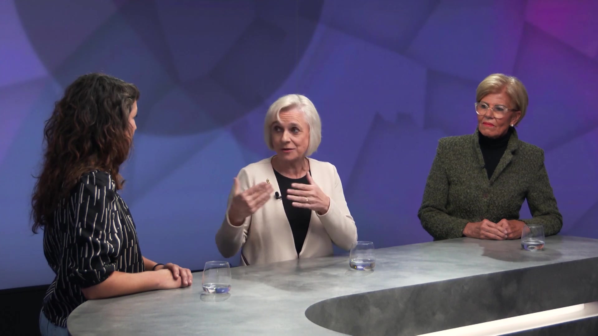 Bilaterale, Flüchtlingsunterkünfte, Bargeld