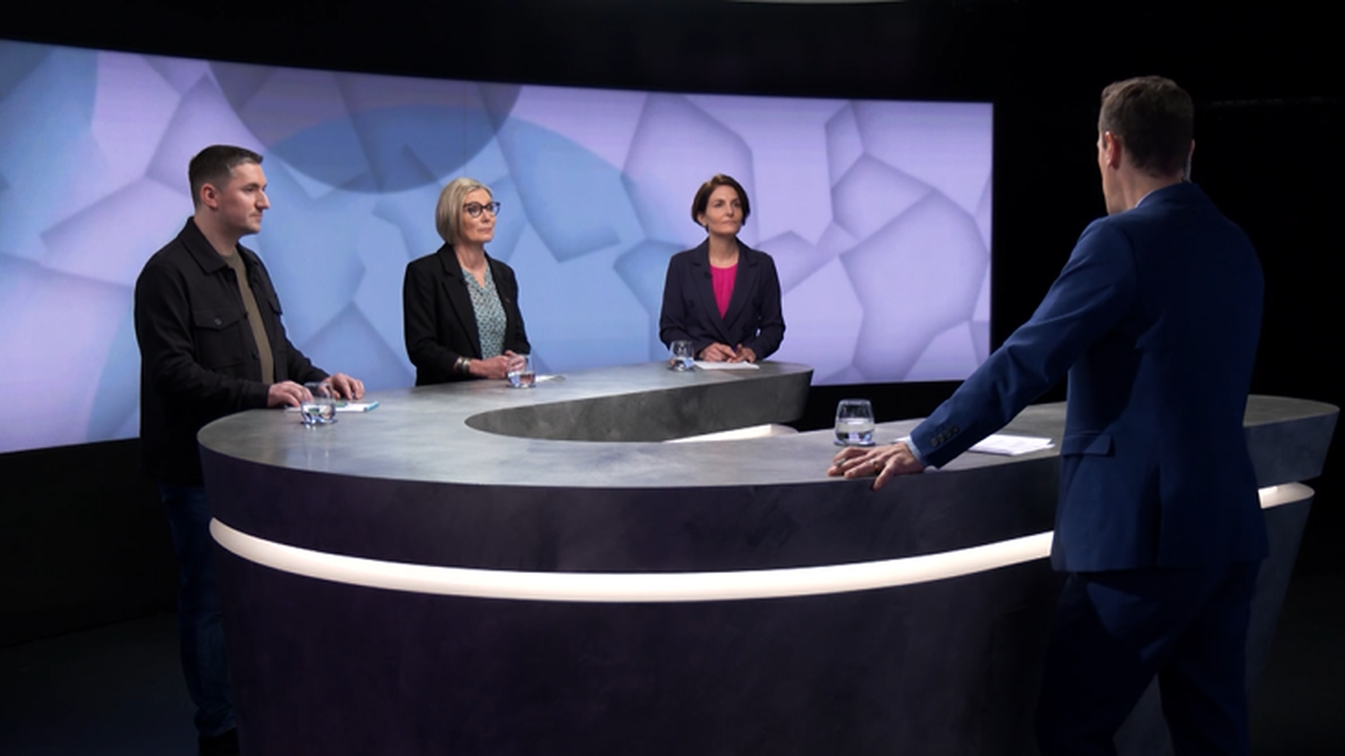 Abstimmungen, Wahlspiele, SRG-Sparhammer