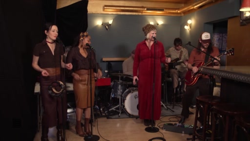 Nicole Bernegger – Showcase