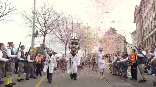 Schlössli-Schränzer ehren Doggter FMH mit Majorenlarve