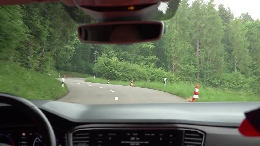 Neue Sicherheitsmarkierungen auf der Gempenstrasse