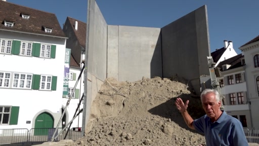 Sandskulptur auf dem Münsterplatz vor der Vernissage eingestürzt